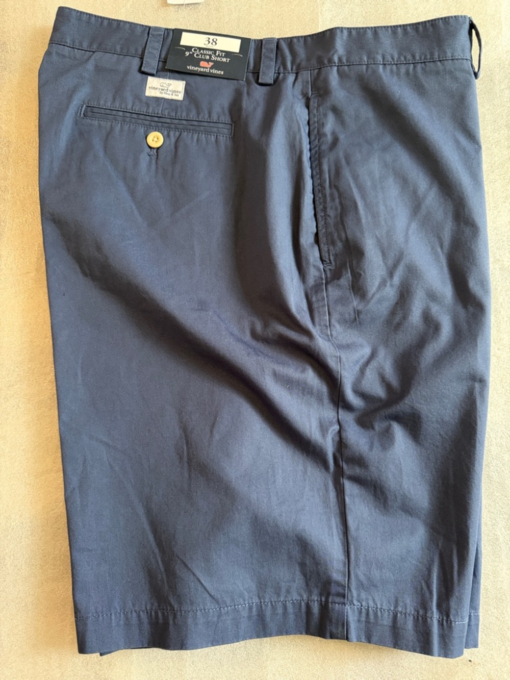 Vineyard Vines Navy Shorts with Pink Whale Logo men’s size 38 NWOT